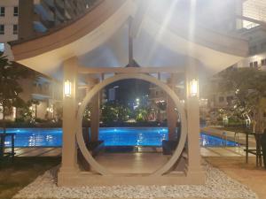 mandaluyong 2 br condo for rent