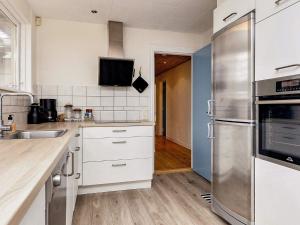 6 person holiday home in Ålbæk-By Traum