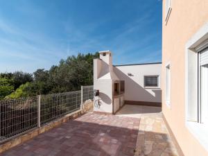 Apartment Villa Nikaroni-3 by Interhome