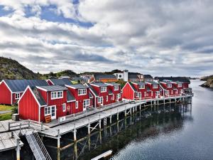 Two-Bedroom Cottage with Sea View room in Nyvågar Rorbuhotell - by Classic Norway Hotels