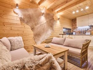 Chalet Luxe Timber Lodge & Yoga Loft by Interhome