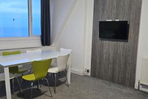 Farina No9, 2 bedroom Sea view apartment sleeping 7 guests