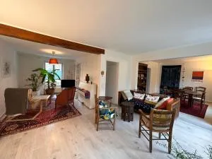 *Countryside in town * Close to Paris* - 沙维勒