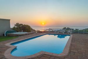 Sunrise on Stiebel Rocks