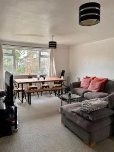 Spacious 2 bedroom 5 people near Bournemouth Beach - West Parley