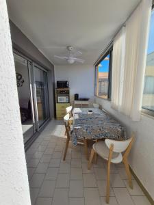 Close to the port and the beach!