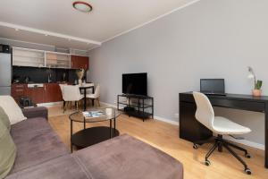 Długie Ogrody Spacious Apartment in the Gdańsk City Center by Renters