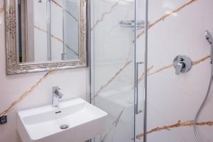 Double Room room in Hotel Paradise