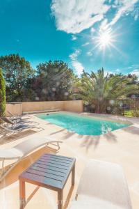 Maisons de vacances Maison 3 chambres piscine privee mer 3 km : photos des chambres