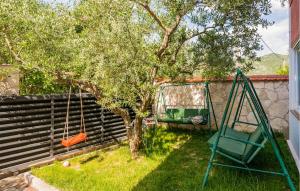 2 Bedroom Stunning Home In Desne