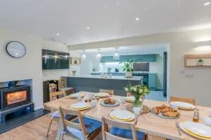 The Weir House - Staunton