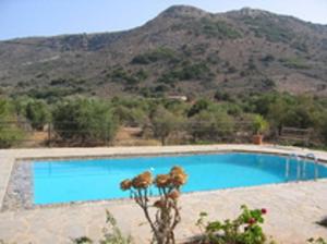 Villa Romantic, Drapanos, Crete presented by Ourvillasincrete
