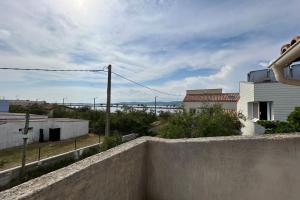 The family by the sea