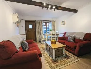 Strawberry Cottage Snettisham close RSPB and Wild Ken Hill - Crabpot Cottages Sheringham - Dersingham