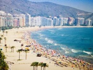 Piso a 3 minutos de la playa!! 6 personas