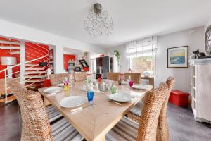 Maison pour 8 - Piscine - 550 m de la plage