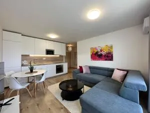 Novozariadený apartmán pri Starom moste - Petržalka