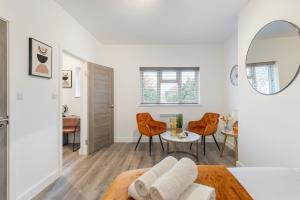 Beautiful-Cosy-King sized bed Flat 3 min walk to Tube Station