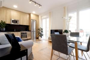 Madrid Río Suites - 3-звездочные отели в городе Мадрид