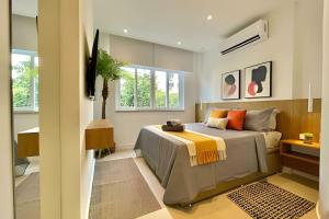 Design and Location up t0 3 in th Heart of Ipanema