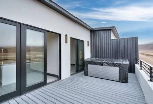 Vizcaya #1 - Moabs Newest Luxury Rental (Hot Tub)