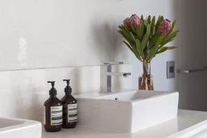 Penthouse - Mountain Views - Pool - Braai