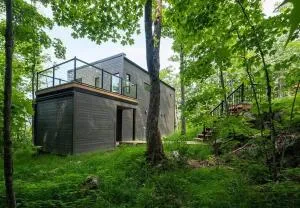 Cottage 121 chemin Gilbert - Эстман