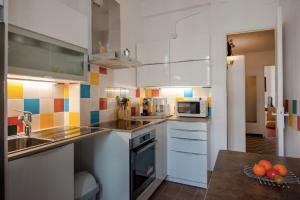 Bright Apartment in Marseille