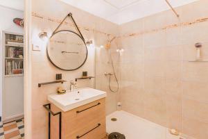 Bright Apartment in Marseille