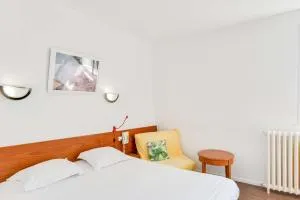 Brit Hotel Notre Dame - 瓦朗西纳