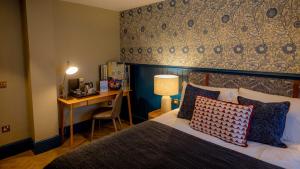 Brisbane House Hotel