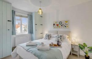 Turnstone Retreat - Parking