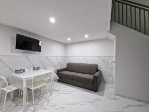 House Angiolina