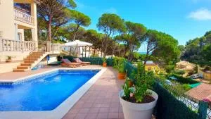 Casita del'Esquirol - Isla Roja