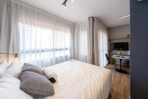 Charlie NIK Pinheiros