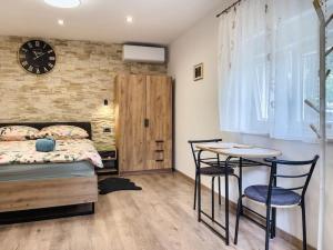 Cozy Newly-Renovated Apartment Ivan