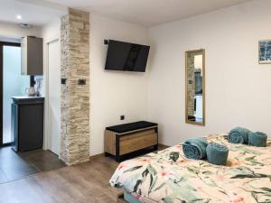Cozy Newly-Renovated Apartment Ivan