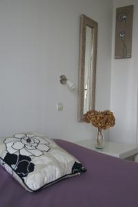 Hotels Hotel Des Deux Mers : photos des chambres