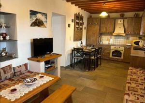 Diavrouxas House in Sifnos