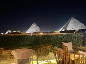 Cheops Pyramids Inn