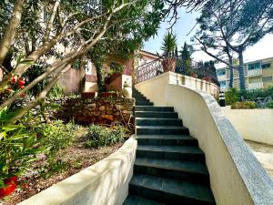 Villas VILLA ENTIERE PORT et PLAGE BANDOL : photos des chambres