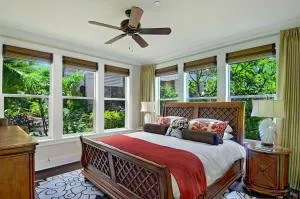 Ground Floor Poolside Villa Short Walk From Top Beach in Kauai With Great Pool - كولو