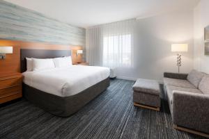 King Studio with Sofa Bed room in TownePlace Suites Oklahoma City Airport