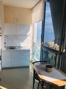 Lakeview Cozy Apartment