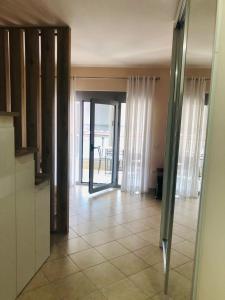 Lakeview Cozy Apartment