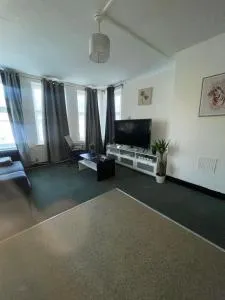 Cozy One Bed Apartment Near Purley Station - 珀利