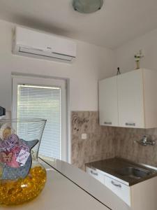 Apartments with parking space Ivan Dolac, Hvar - 22459