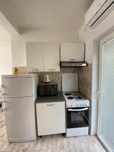 Apartments with parking space Ivan Dolac, Hvar - 22459