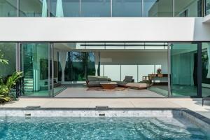 私人保姆 中天海滩 皇家奢华泳池五卧别墅