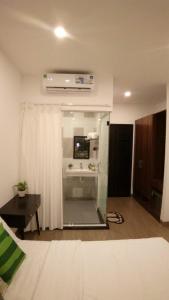 Phòng Tiêu Chuẩn Có Giường Cỡ King (Standard King Room)